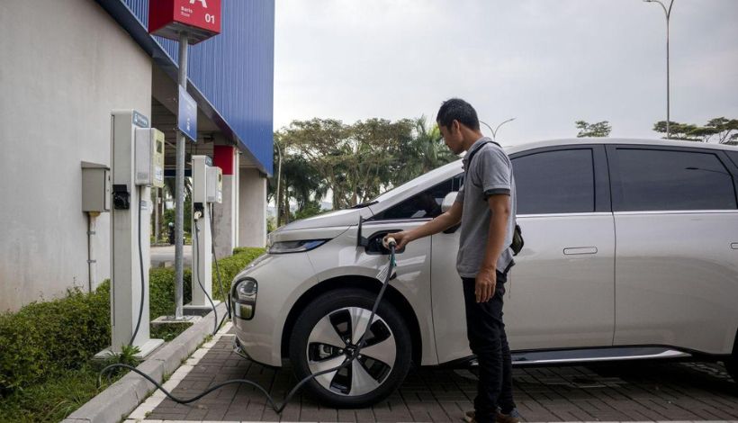electric vehicles and charging infrastructure in Indonesia