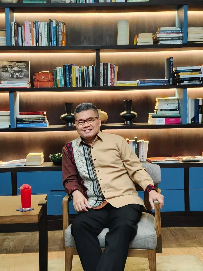 Ananda Sukarlan sharing his vision for Indonesia through music and education.