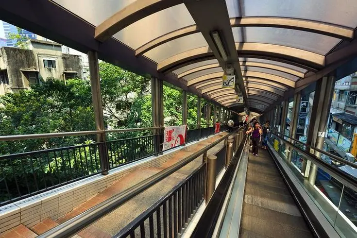 SoHo streets and restaurants along the Central–Mid-Levels Escalator